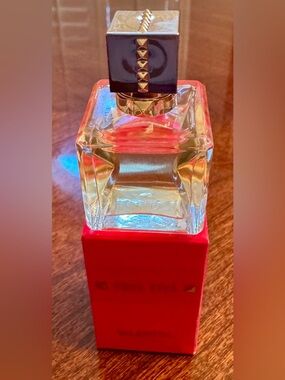 ** NIB** Valentino Voce Viva Perfume 7 ml / 0.24 fl oz